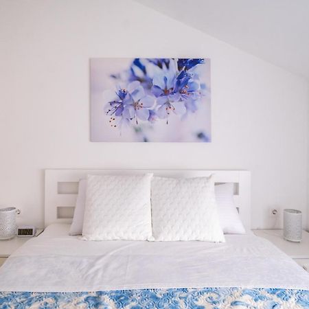 Mikonos Apartman Surcin Ngoại thất bức ảnh