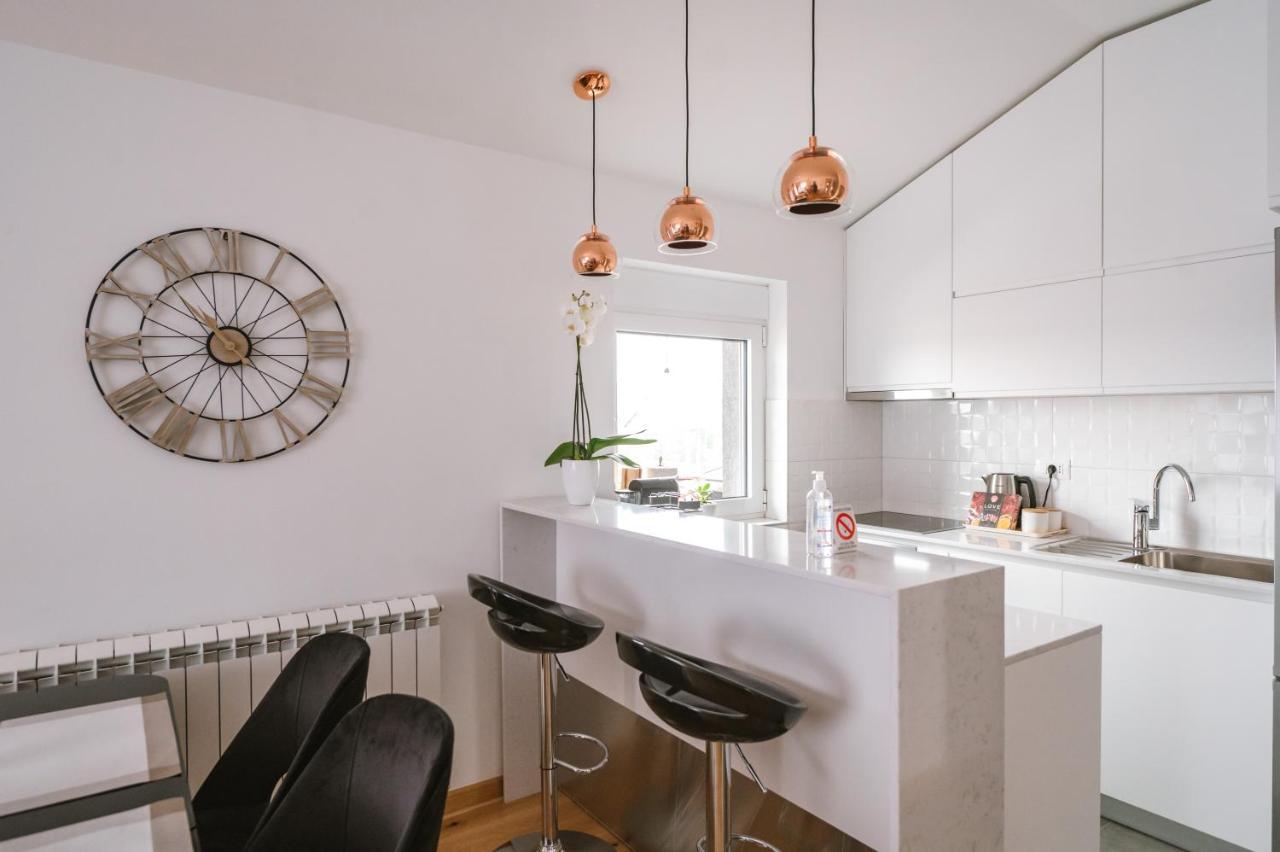 Mikonos Apartman Surcin Ngoại thất bức ảnh